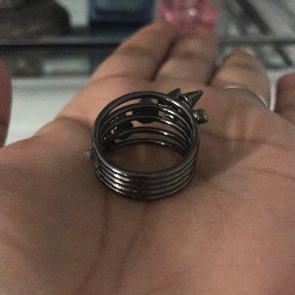 Ring - Picture 3 of 3